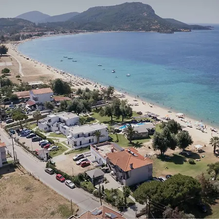 Adriana Sea Side Maisonette Holiday home *